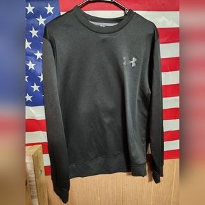 Mens Medium Under Armour Crew Neck sweatshirt